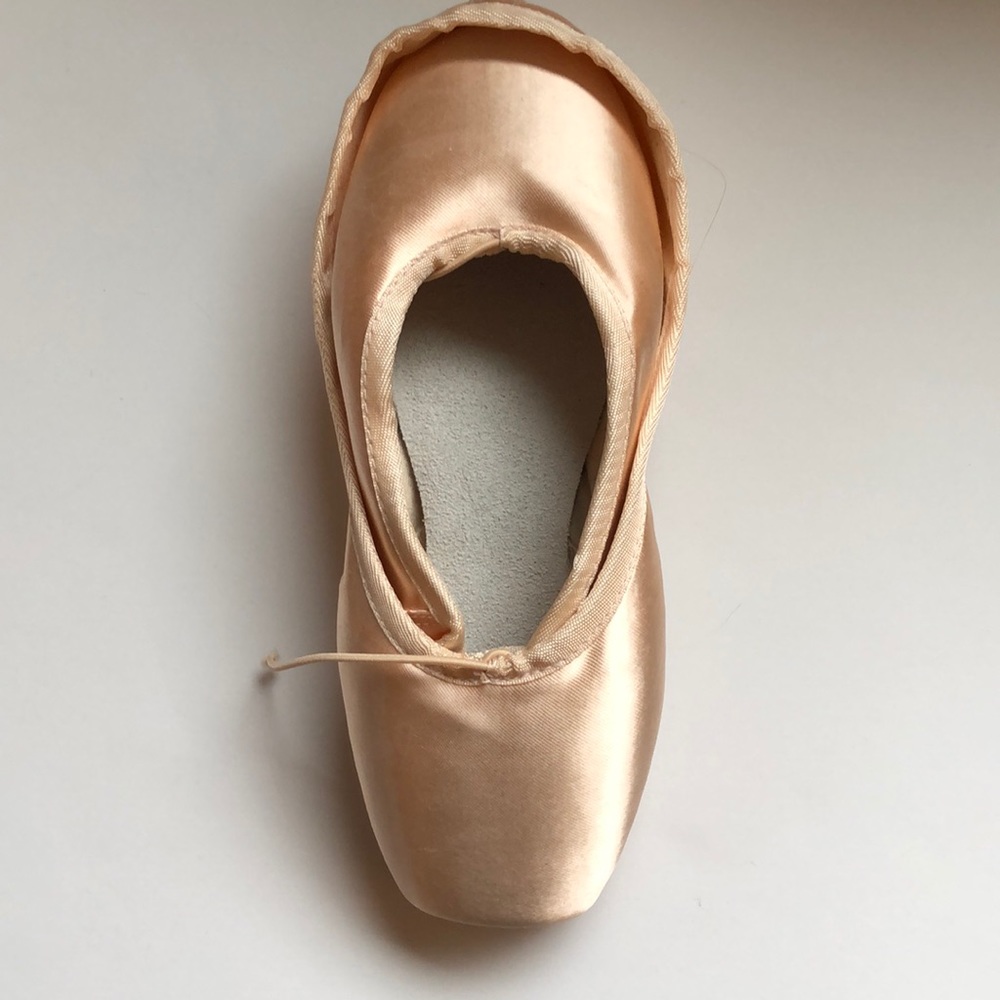 Bloch Balance European Pointe Shoes 6 1/2 X